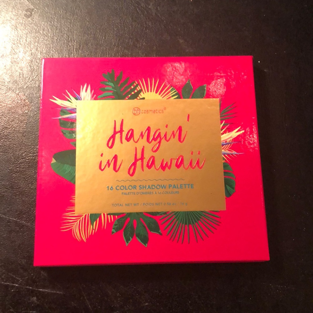 Brand new! Bh cosmetics hanging in Hawaii palette